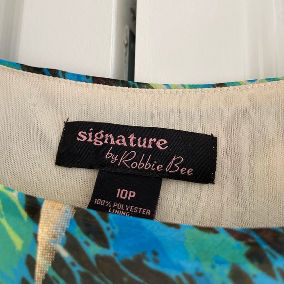 Adorable summer dress - Picture 2 of 2